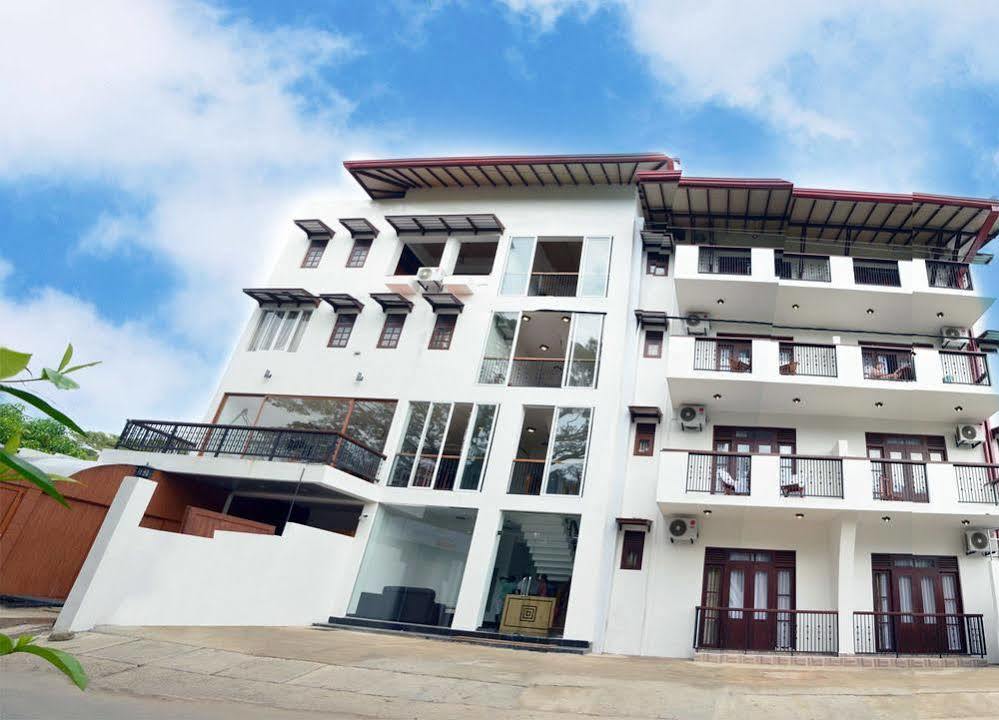 Gloria Grand Hotel Unawatuna Exterior photo