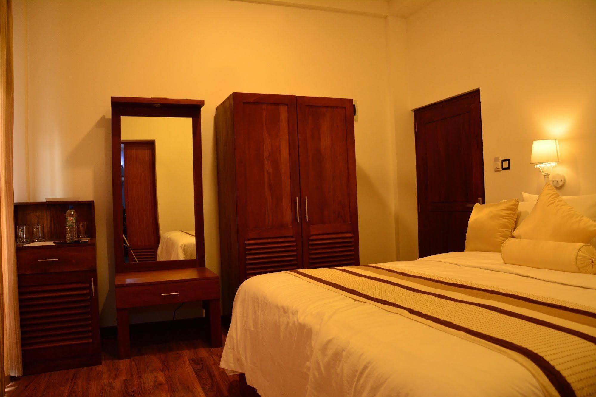 Gloria Grand Hotel Unawatuna Exterior photo